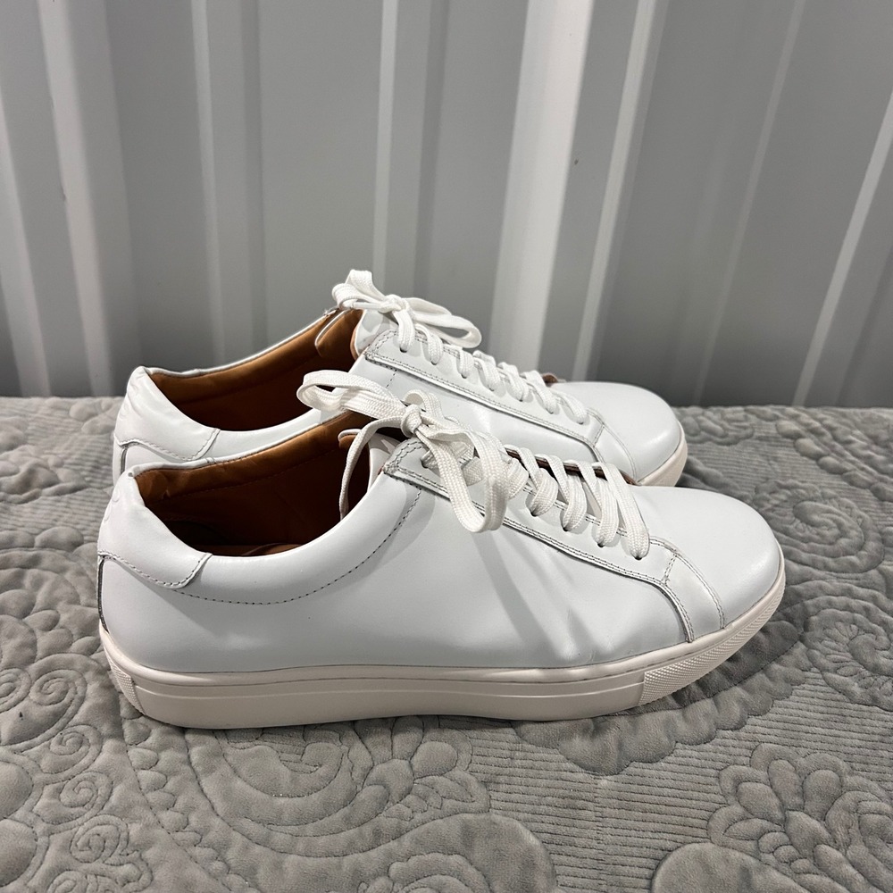Collars & Co Thusday Leather Low Top Sneakers Lace Up Minimalist Shoe size 9.5